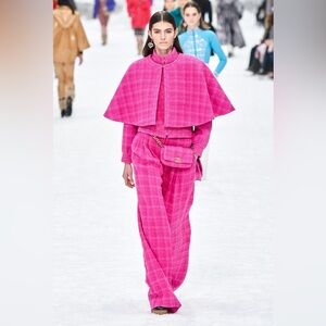 🩷SOLD🩷Authentic Chanel runway jacket